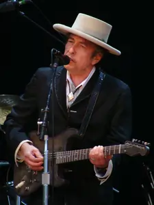 Biografi Penyanyi Bob Dylan: Ikon Musik Folk dan Rock yang Berpengaruh